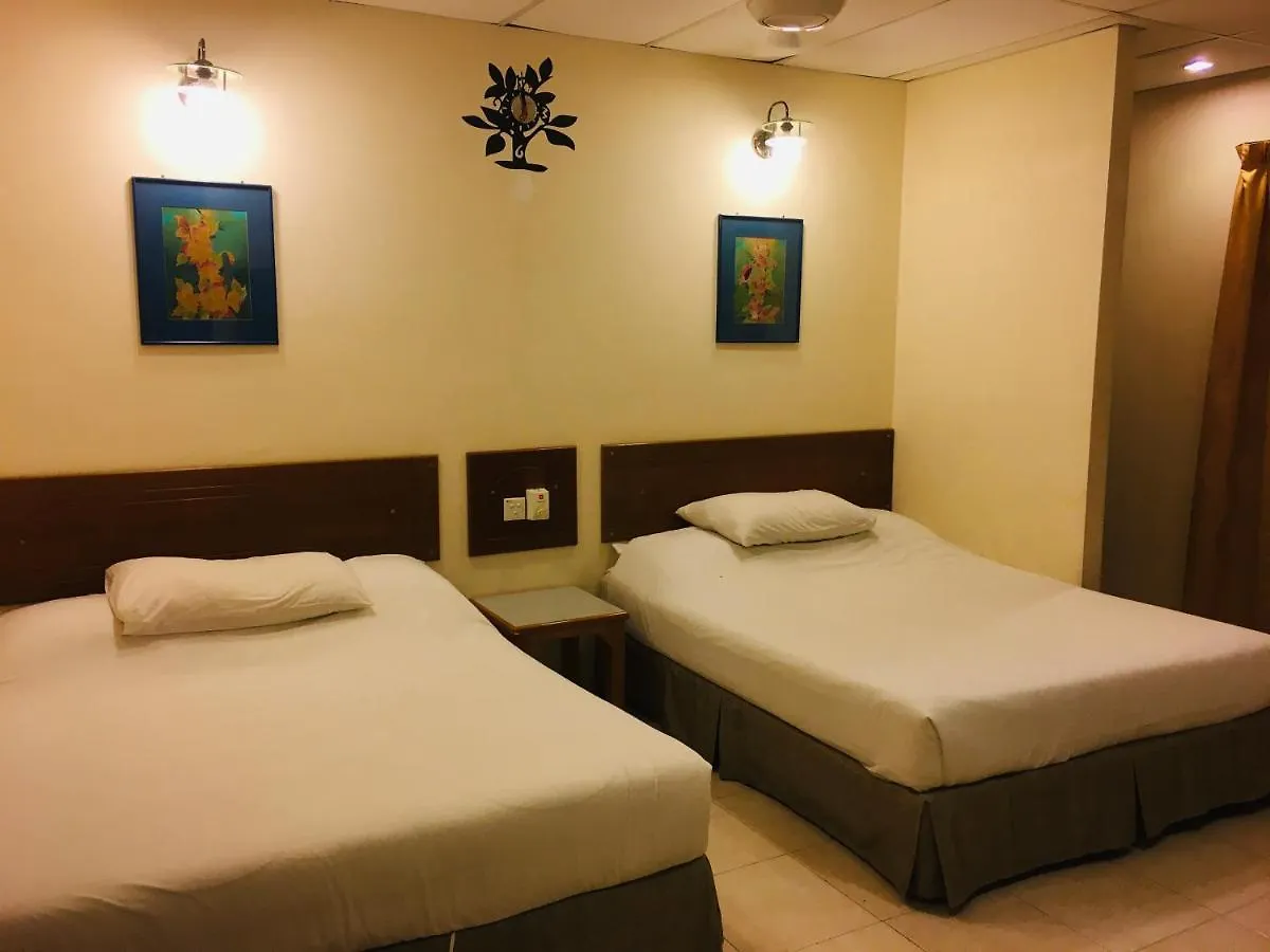 Coastal Park Hotel Malacca 2*,